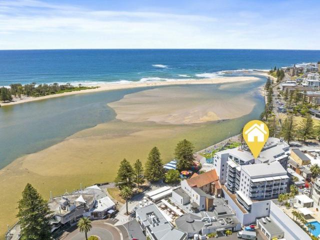 North Facing. Water Views. Holiday Haven