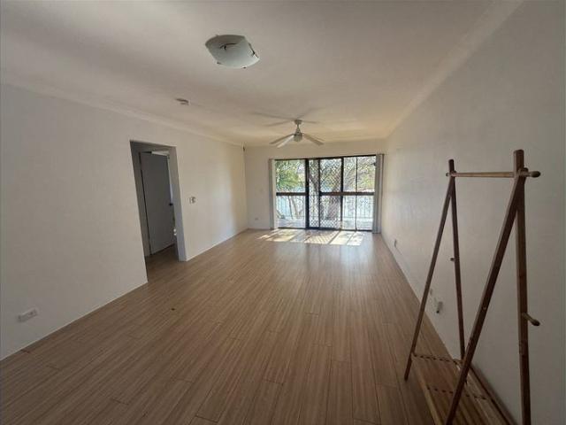 North Facing Waterfront Unit for Rent — Burleigh Waters