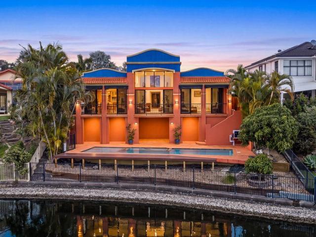 North Facing Waterfront A Rare Opportunity to Create Something Extraordinary