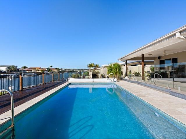 North facing waterfront on a grand scale