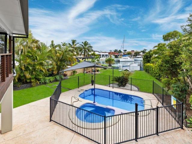 North Facing Waterfront Opposite Parklands Rare 787m² Block