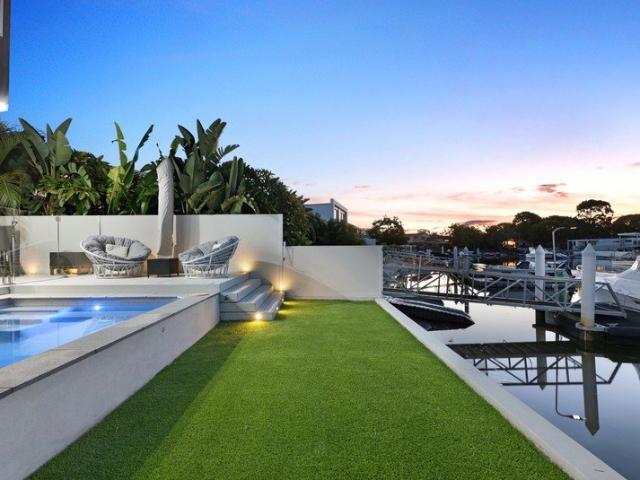 Unbeatable North Facing Value Will Be Sold Waterfront Living