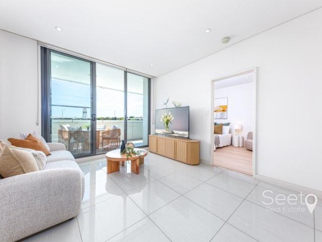 North facing with Resort Style Amenities & Low Strata of $908 pq