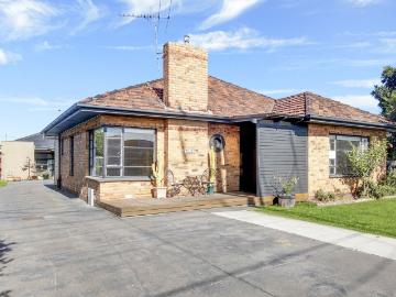 North facing three bedroom home in convenient location