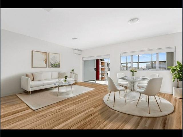North facing, Timber Floors, Large Private Quiet