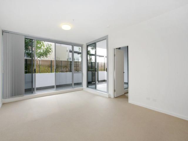 North facing two bedroom with private courtyard