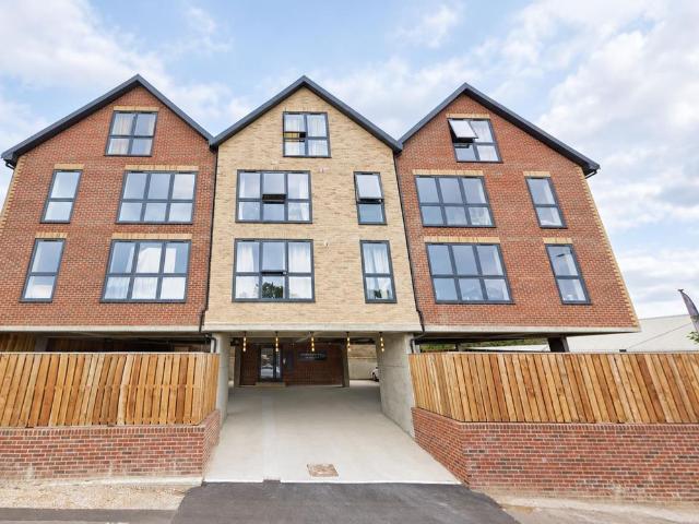 North Farm Road, Tunbridge Wells TN2, 1 bed flat to rent, £1,250 pcm | PrimeLocation