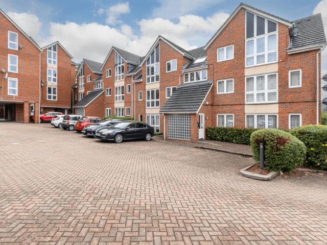 North Farm Road, Tunbridge Wells 1 bed flat to rent £1,050 pcm £242 pw