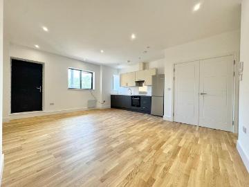 North Gate House, Seven Sisters Road N15, Studio to rent, £1,600 pcm | PrimeLocation