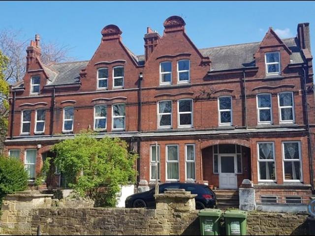 North Grange Road, Leeds, LS6 1 bed flat to rent £750 pcm £173 pw