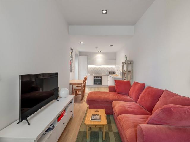 North Hill, Highgate N6, 1 bed flat to rent, £2,500 pcm | PrimeLocation