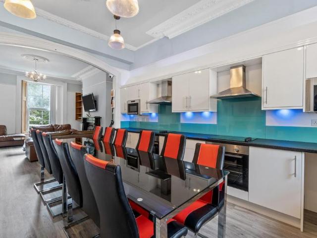 North Hill, Plymouth PL4 13 bed terraced house to rent £7,661 pcm £1,768 pw