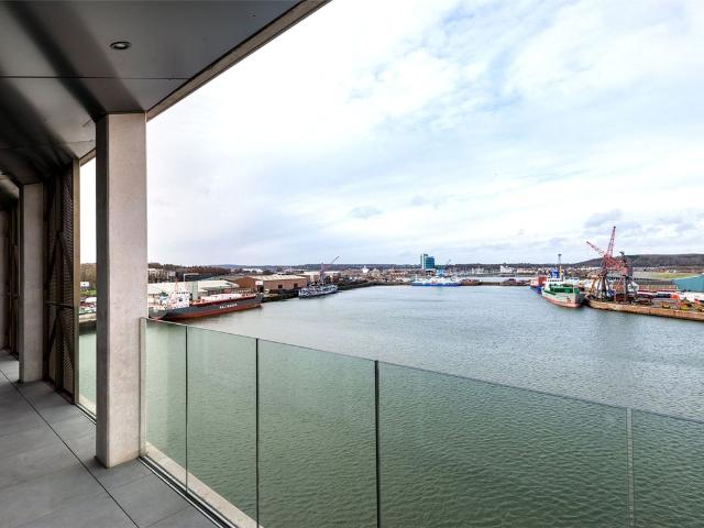 North House, Gillingham ME4, 2 bed flat to rent, £1,550 pcm | PrimeLocation