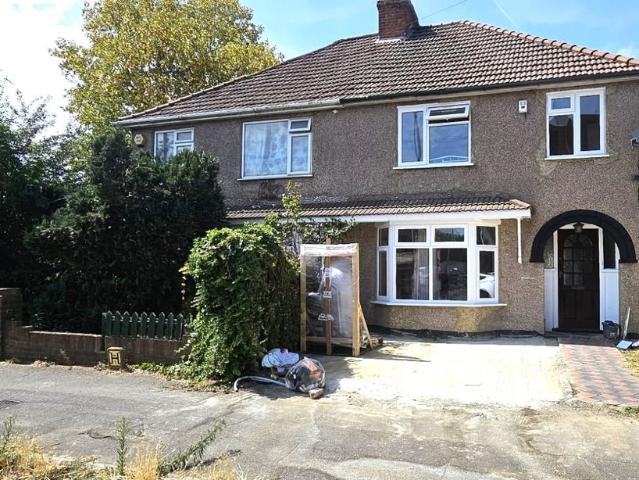 North Hyde Gardens, Hayes, Middlesex UB3, 4 bed semi detached house to rent, £2,800 pcm | PrimeLocation