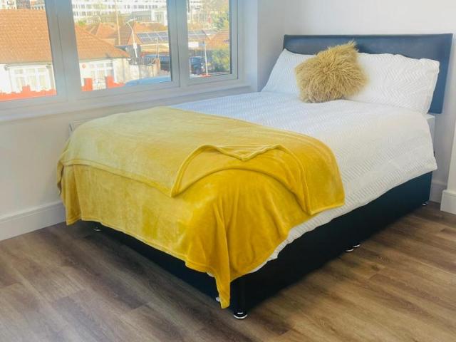 North Hyde Road, Hayes UB3 1 bed in a house share to rent £1,200 pcm £277 pw