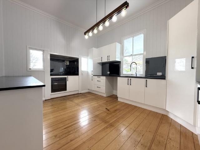 North Ipswich, 26 Pine Mountain Rd