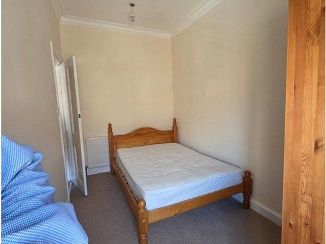 North Junction St, Edinburgh EH6, 2 bed flat to rent, £1,250 pcm | PrimeLocation