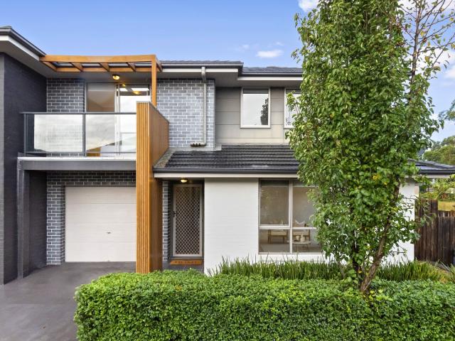 North Kellyville, 10/8 Hillview Road
