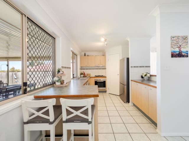 North Lakes entertainer