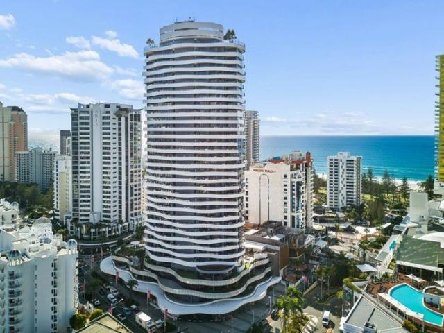 NORTH LARGE CORNER RESIDENCE