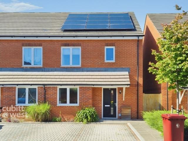 North Mead, Chichester PO19, 3 bed terraced house to rent, £1,750 pcm | PrimeLocation