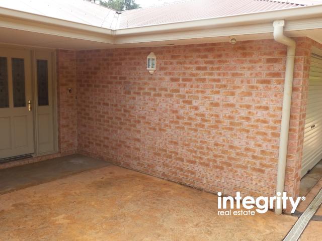 North, Nowra, 1/1A, Karana, Drive, Australia