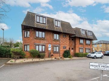 North Orbital Road, Watford WD25, 1 bed flat to rent, £1,150 pcm | PrimeLocation