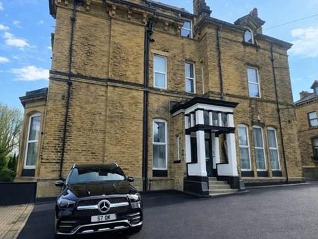 North Park Road, Bradford, BD9 1 bed flat to rent £815 pcm £188 pw
