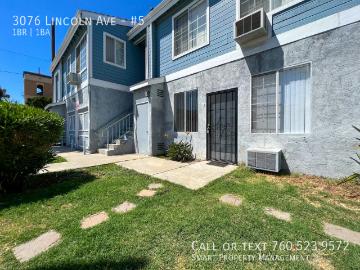North Park 1bed/1 bath top floor apartment for rent!
