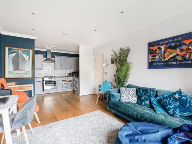apartment in North Point, Crouch End, N8