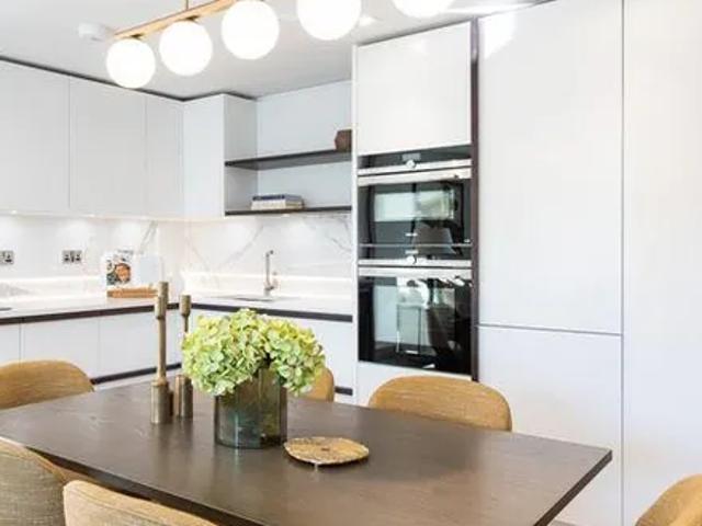 North Ride, London, W2 2AR, United Kingdom | 3 bed apartment for rent #136867166 | Rentberry