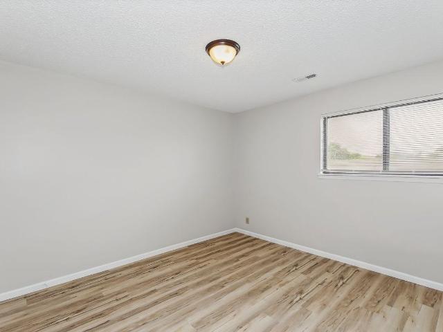 North Ridge Apartments 1 Bedroom Apartment for Rent at 525 W 37th St N, Wichita, KS 67204