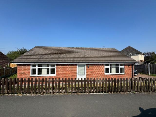 North Road, Calow, Chesterfield S44, 2 bed detached bungalow to rent, £950 pcm | PrimeLocation