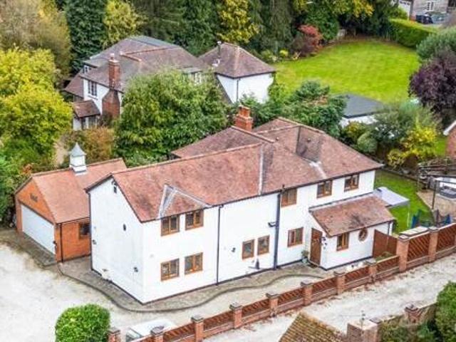 North Road, Clifton Upon Dunsmore, 4 Bedroom Detached
