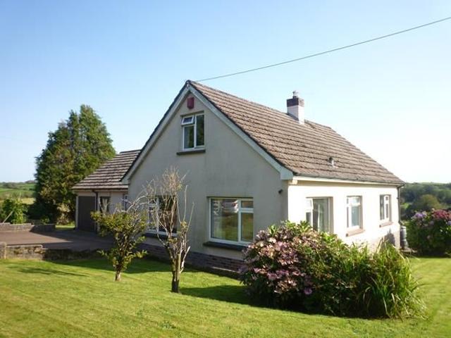 North Road, Holsworthy EX22, 3 bed bungalow to rent, £1,100 pcm | PrimeLocation