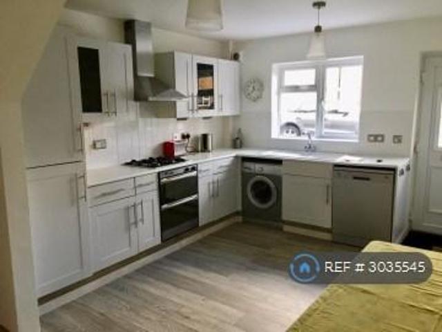 North Road, London, W5 4 bed terraced house to rent £3,450 pcm £796 pw