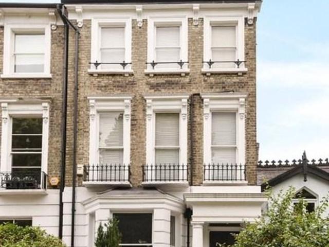 North Road, London, N6 2 bed penthouse to rent £3,300 pcm £762 pw