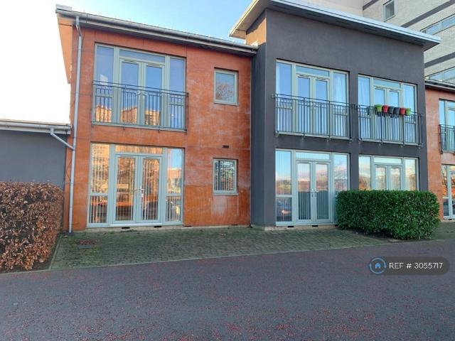 North Side, Gateshead, NE8 2 bed flat to rent £950 pcm £219 pw