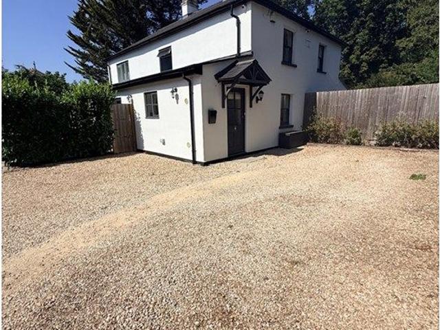 North St, Windsor SL4, 2 bed semi detached house to rent, £2,500 pcm | PrimeLocation