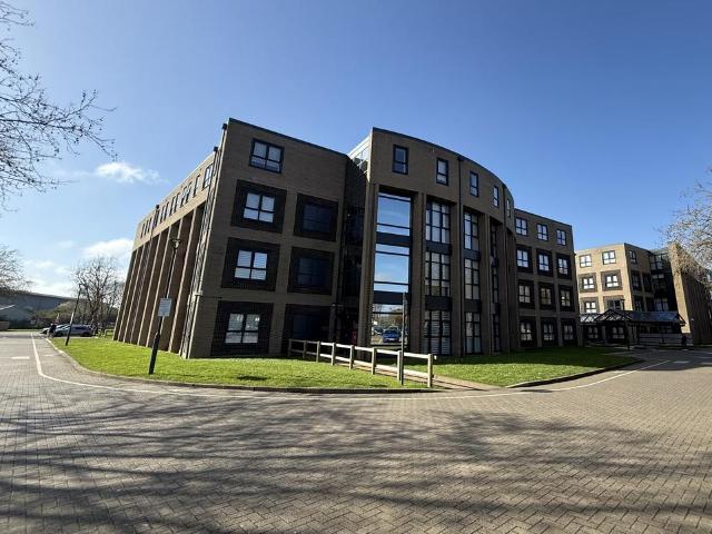 North Star Avenue, Swindon, SN2 1 bed apartment to rent £1,120 pcm £258 pw