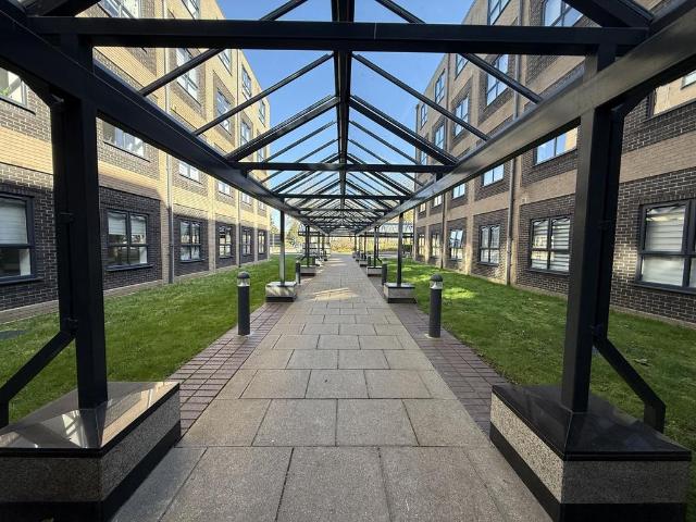 North Star Avenue, Swindon, SN2 1 bed flat to rent £1,075 pcm £248 pw