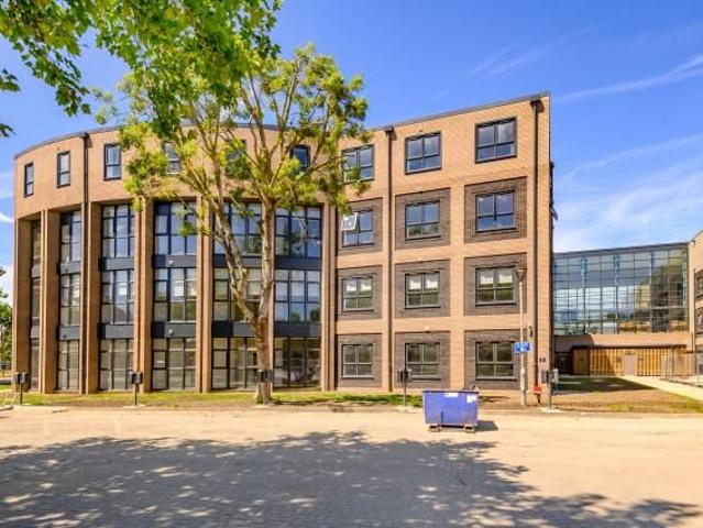 North Star, Swindon SN2, 2 bed flat to rent, £1,200 pcm | PrimeLocation