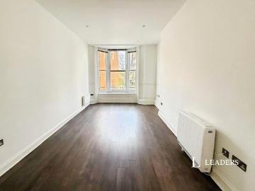 North Street, Brighton, East Sussex, BN1 2 bed flat to rent £1,750 pcm £404 pw