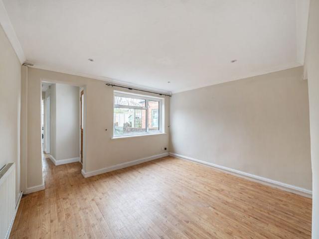 North Street, Godalming, GU7