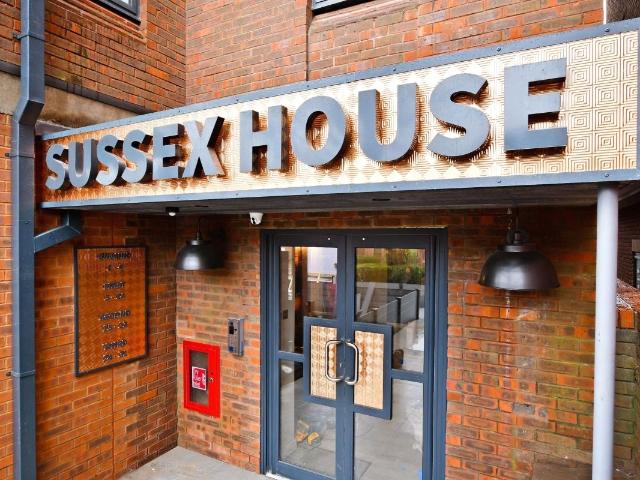 North Street, Horsham RH12, 1 bed flat to rent, £1,325 pcm | PrimeLocation