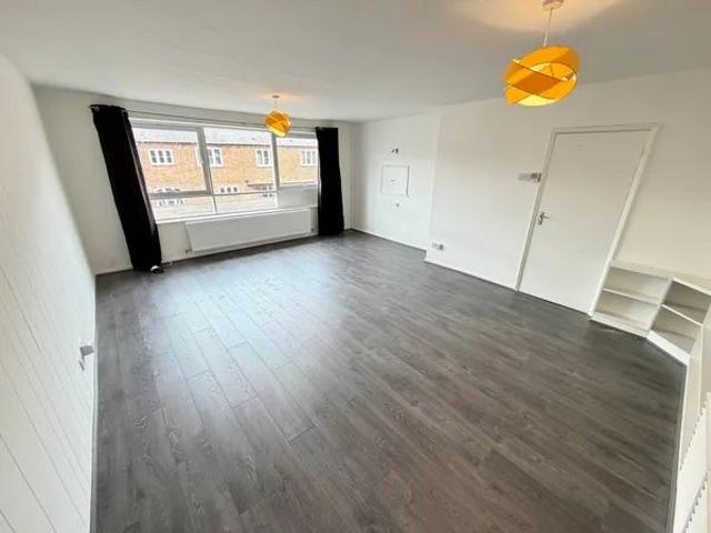 North Street, Loughborough, LE12