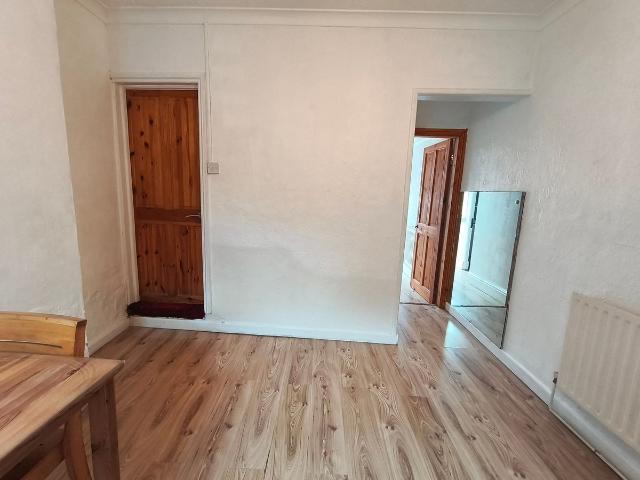 North Street, Newcastle Under Lyme ST5, 2 bed terraced house to rent, £750 pcm | PrimeLocation
