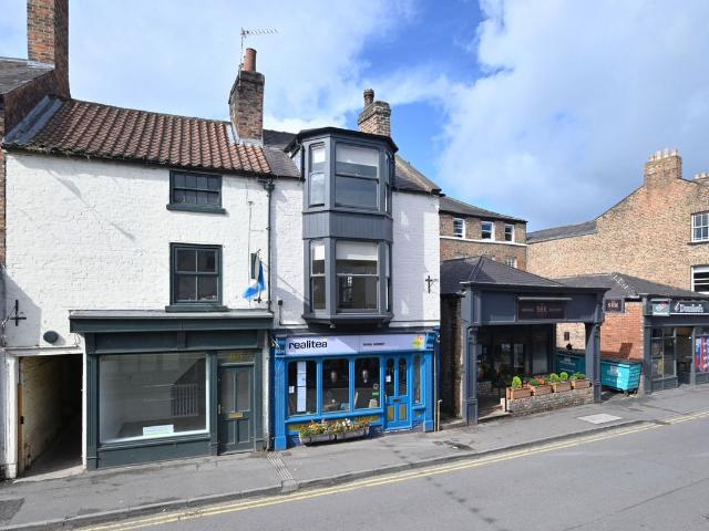 North Street, Ripon HG4, 1 bed flat to rent, £595 pcm | PrimeLocation