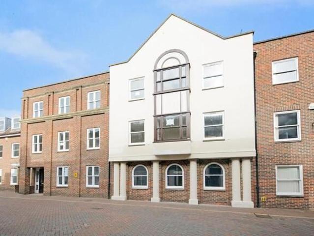 North Street, Town Centre, Ashford TN24, 1 bed flat to rent, £975 pcm | PrimeLocation