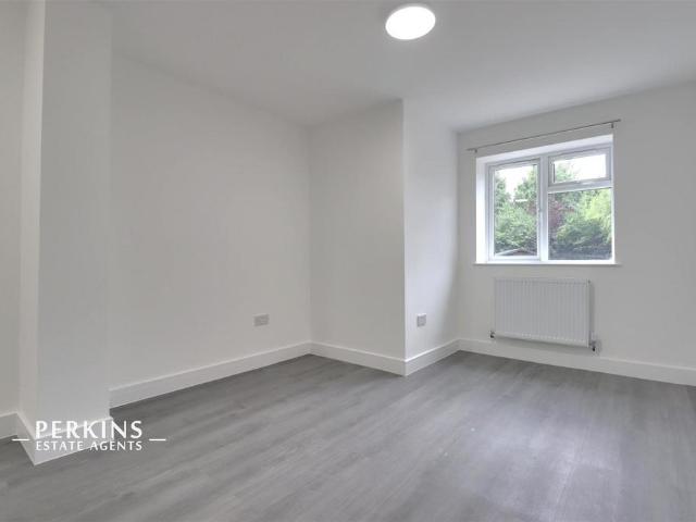 Northolt, UB5 Studio to rent £1,175 pcm £271 pw